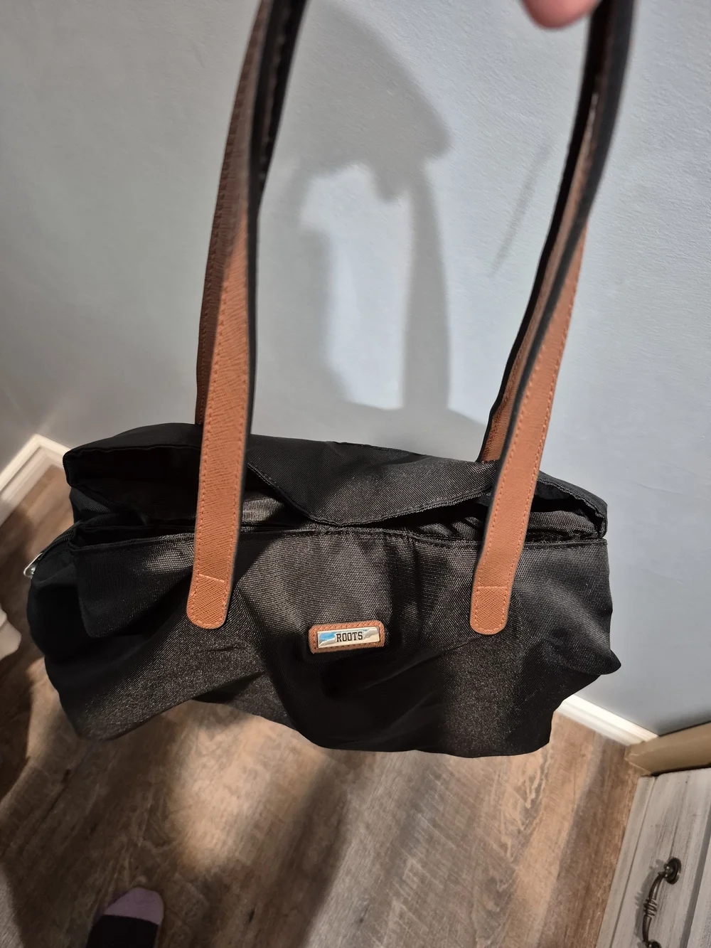 Roots Nylon Water Resistant Black Tote Bag Brown Leather Straps 3 Compartments - Picture 7 of 17